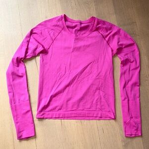 Lululemon long sleeve Swiflty Tech crew neck